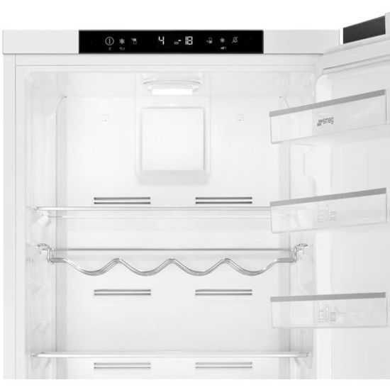 ���� �������� 60 �"� SMEG C8194TN2P