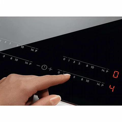 ������ ��������� ���������� 70 �"� �������� Electrolux MULTIZONE EIV734 *����� ������*
