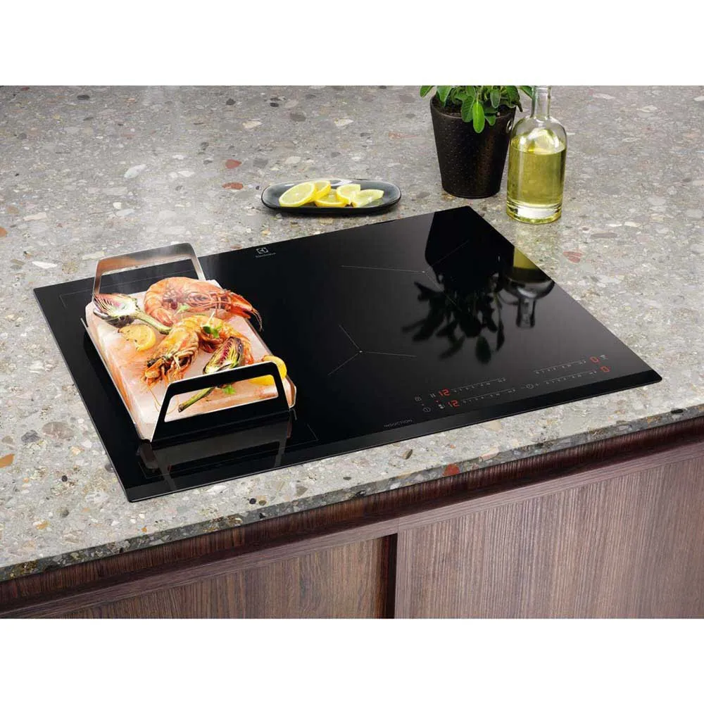 ������ ��������� ���������� 70 �"� �������� Electrolux MULTIZONE EIV734 *����� ������*