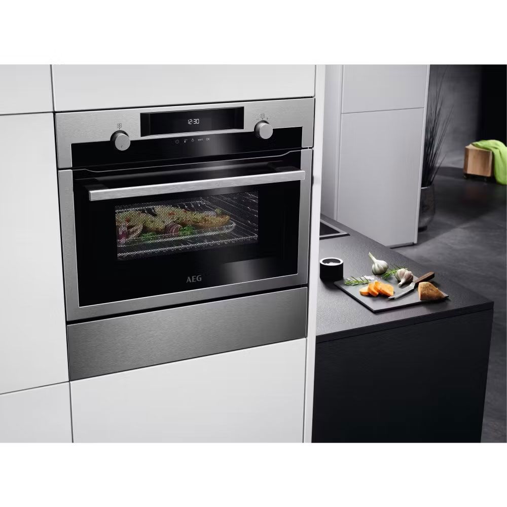 ���� ���� ����� ������� ��� (���� 45 �"�) ������� AEG KME565060M COMPACT 