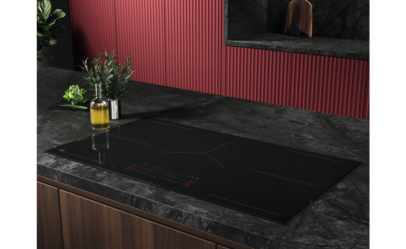 ������ ��������� 90 �"� AEG MaxiSense Pluse NIK95N00FB
